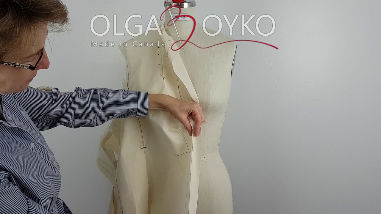 Making moulage of a women jacket.