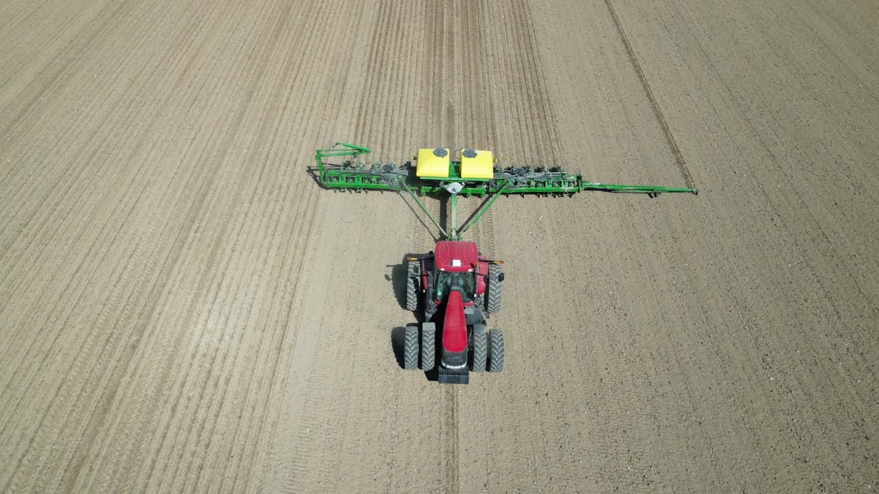 Planting Full Season Soybeans, Dribbling Corn & Getting Ready for Wheat Harvest