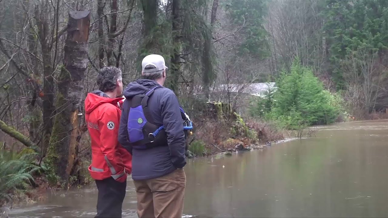 Boats, Sea-doos launched to rescue people and animals trapped by flooding near Courtenay