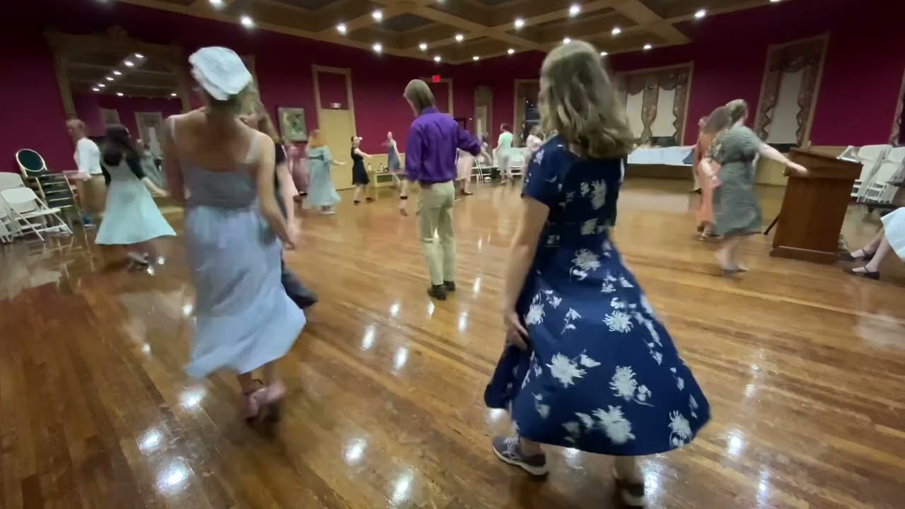 Trip to Town-O English Country Dance