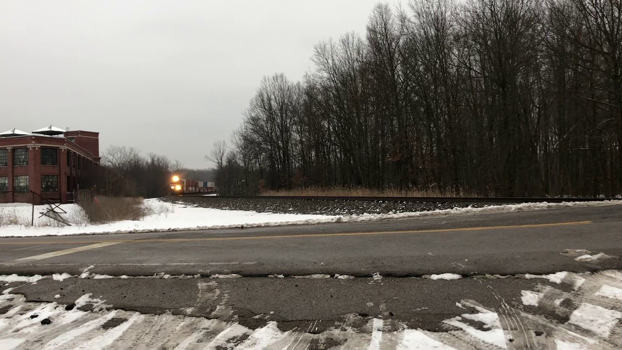 NS 1091 & 8046 Lead Westbound Intermodal at Lake Street