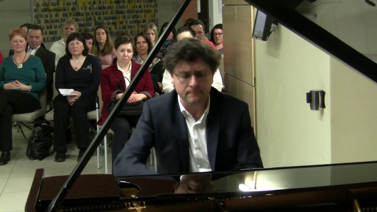 Carl Czerny: Variations on a Favourite Waltz by F. Schubert, Op.12 / Miroslav Sekera - Piano