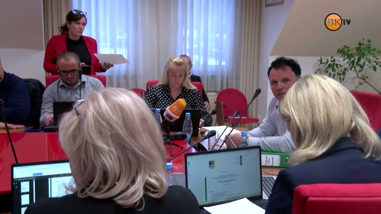 Brane Kolednik, župan Občine Videm, vztrajal, da se ne sme snemati 26. seje občinskega sveta