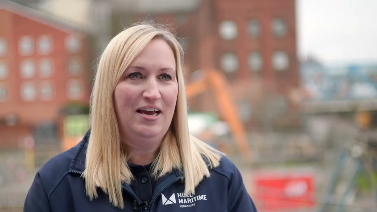 Restoration of Hull's last remaining Scotch Derrick Crane