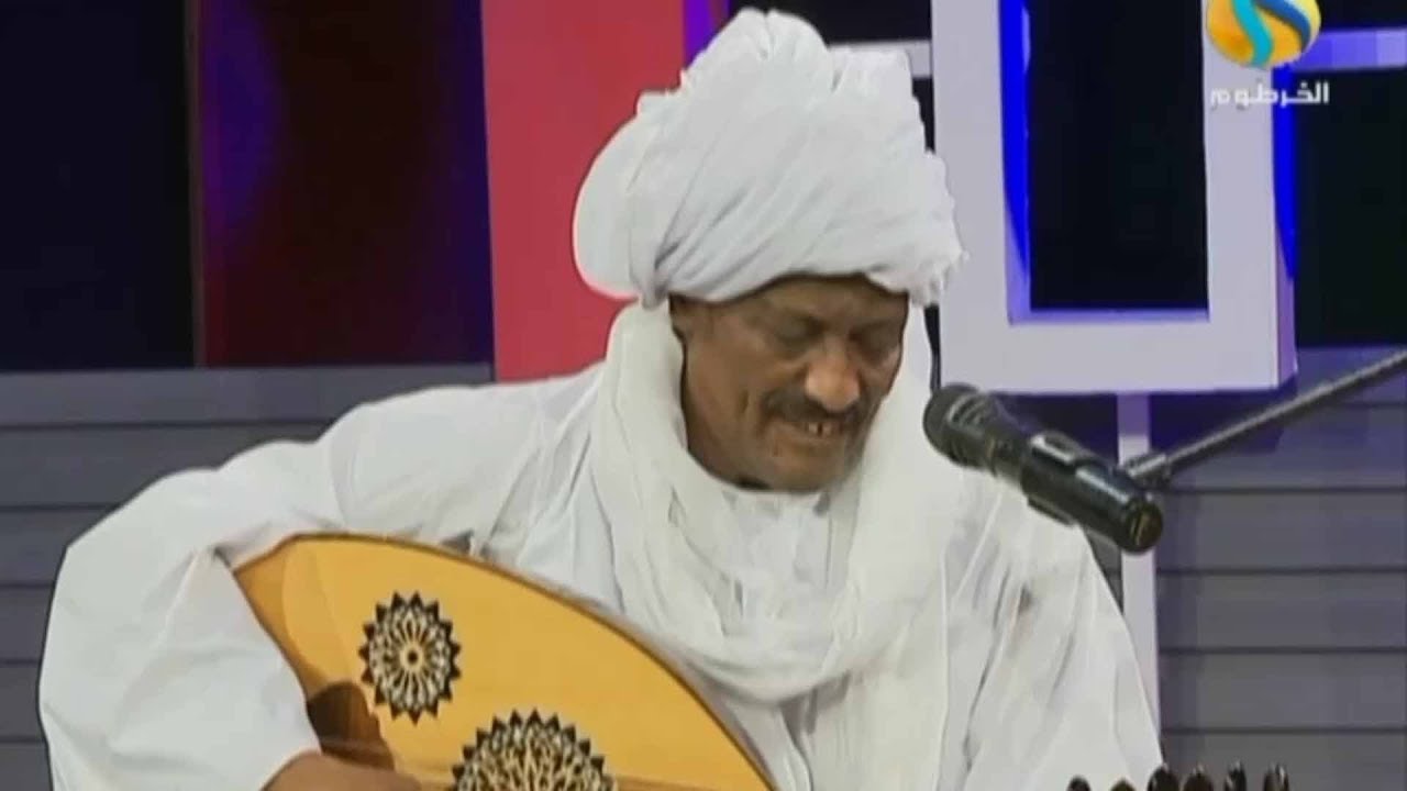 مجذوب آونسة في بعض الأغاني بالعود