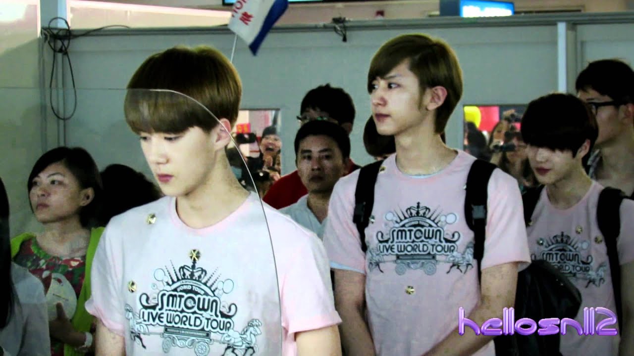 120610 EXO-K ChanYeol, Sehun, Kai@Immigration of Taiwan Taoyuan International Airport Part 1/2
