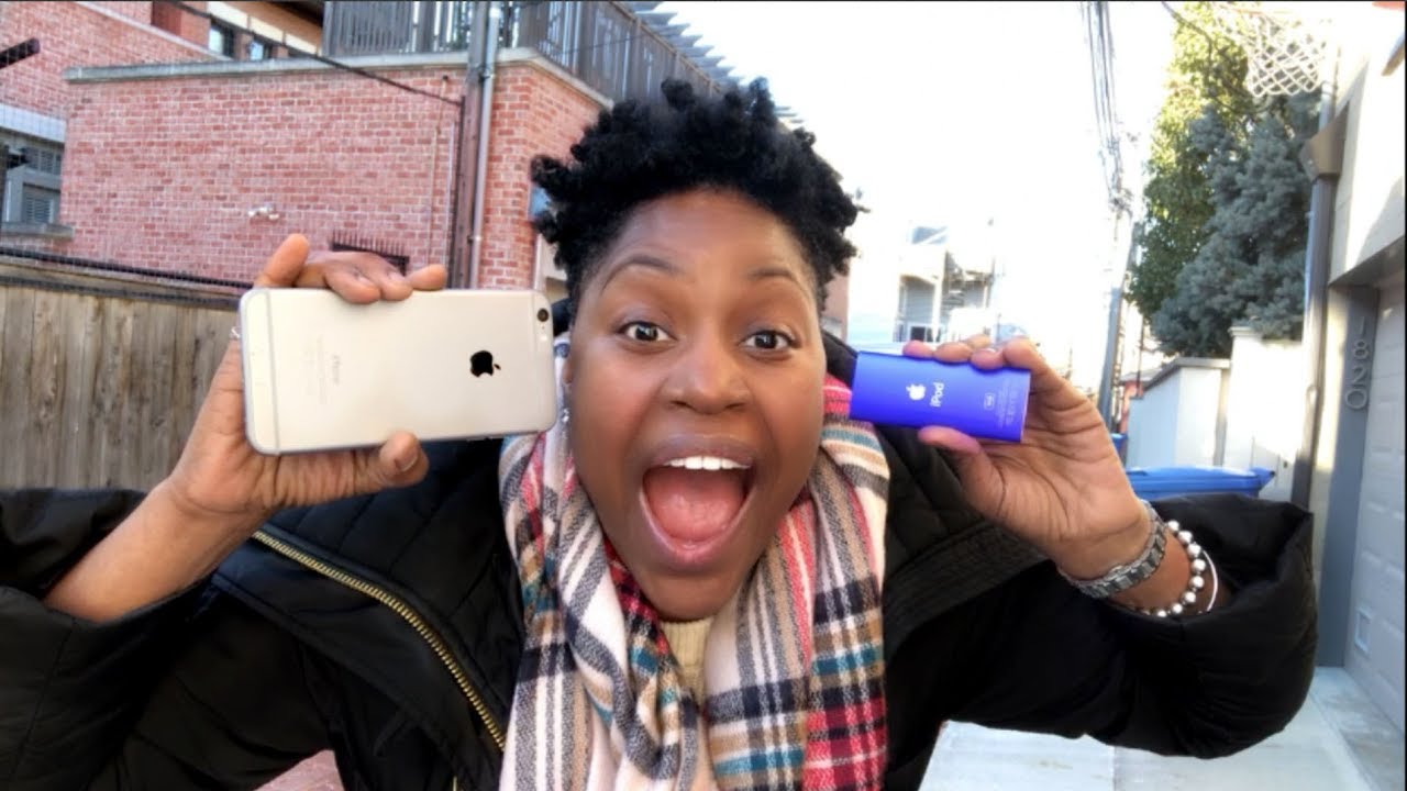 Dumpster Diving: Someone Threw All Of Their Apple Electronics Away!!