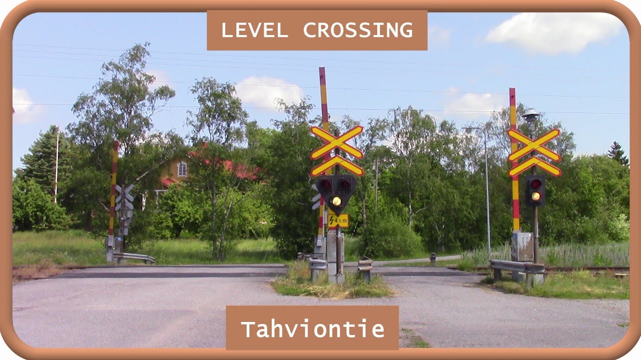 Tahviontie. half-barrier device Raisio