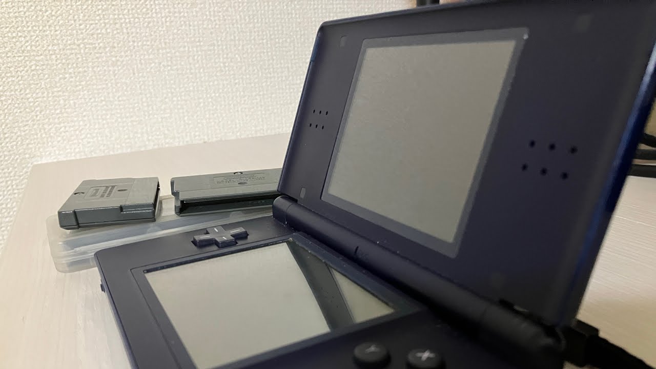 【ASMR】Nintendo DS liteの音：ネイルタッピング、ボタンを押す音、ソフトを触る音（無言）／Touching Nintendo DS lite (No talking)