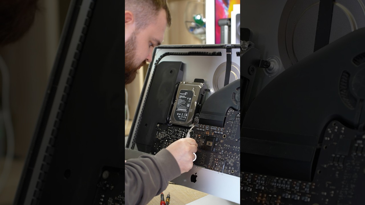 iMac 27 дюймов перестал включатся. Ремонт материнской платы.