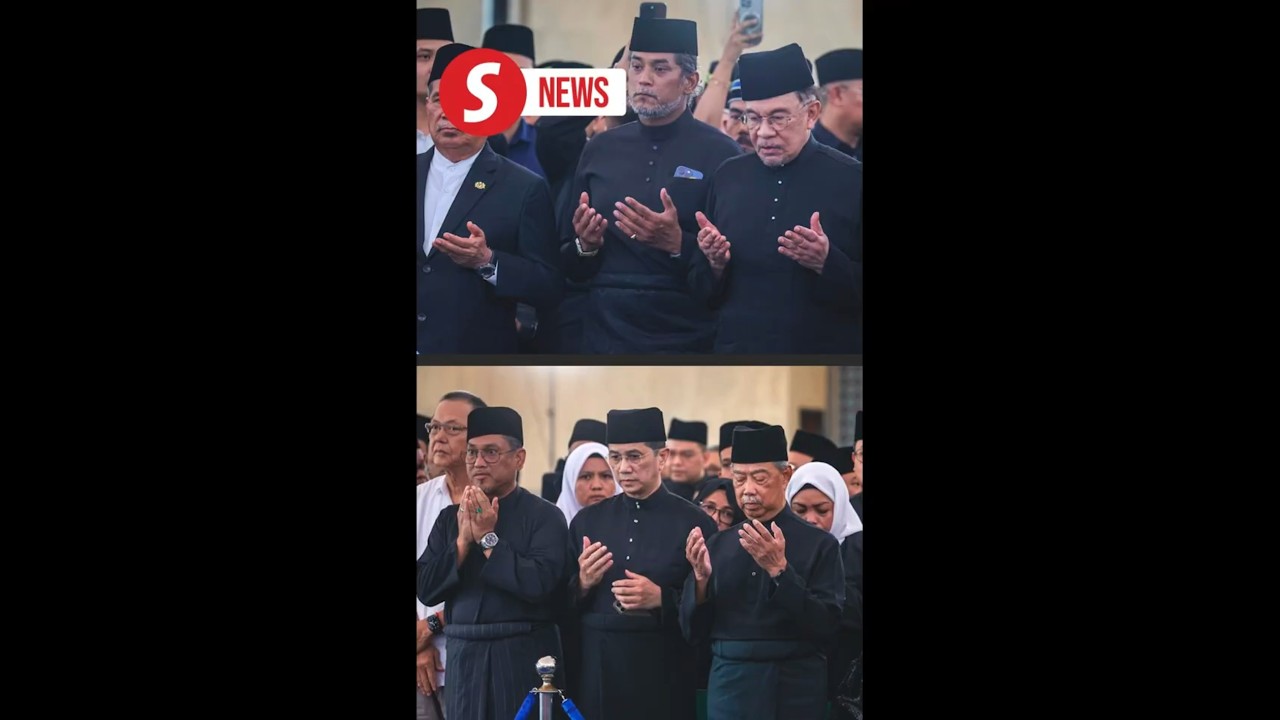 PM, Cabinet ministers pay final respects to Pak Lah