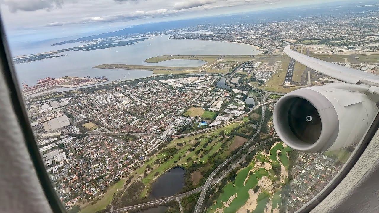 4K 60fps Qantas Boeing 787-9 takeoff from Sydney Airport