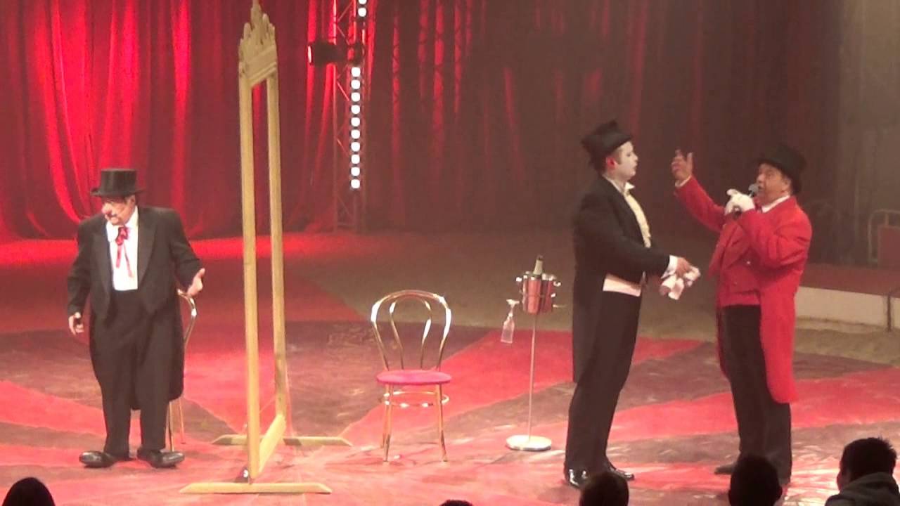 The Broken Mirror Entrée ,Francesco Beeloo & Co 2015