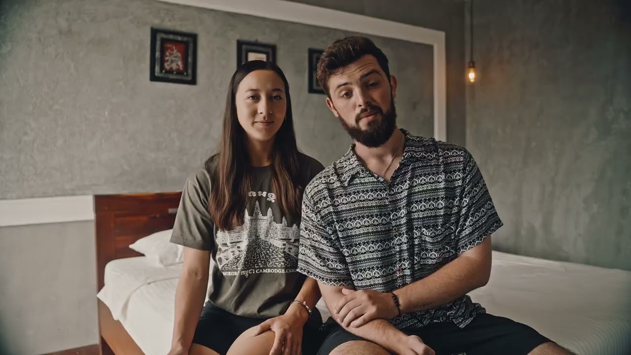 What are the 5 ultimate tips for Travel Vlogging like PROs? Hear them from Sophie and Hayden