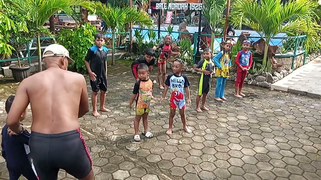 Pamanasan sebelum latihan renang 25012026