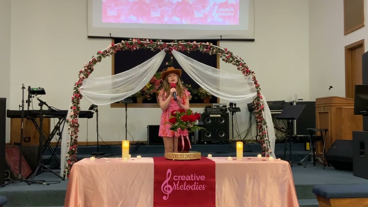 Charlotte sings “Somewhere Over Laredo” at Creative Melodies’ Recital