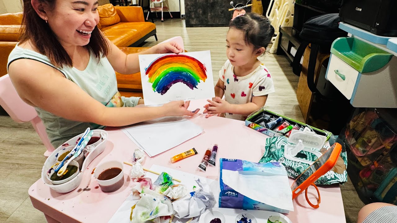 Janiah Kaela || Rainbow Toothbrush Painting