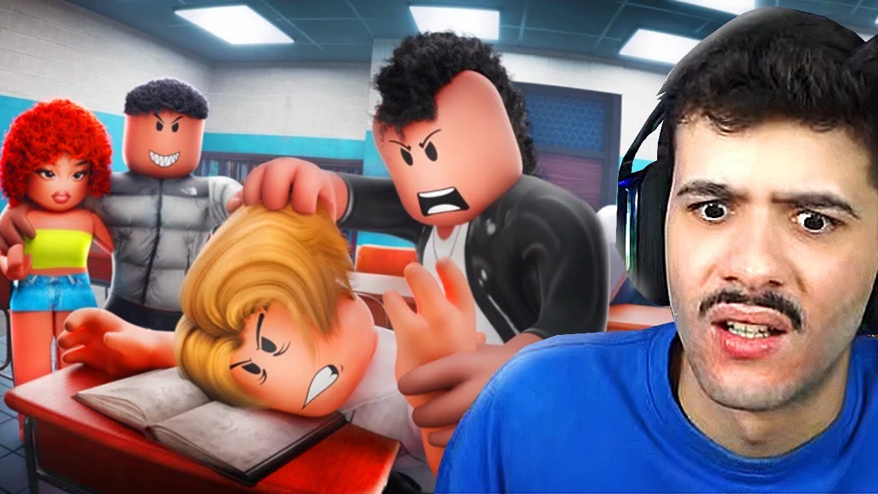Raf&atilde;o Entrou na ESCOLA mais BIZARRA do ROBLOX!