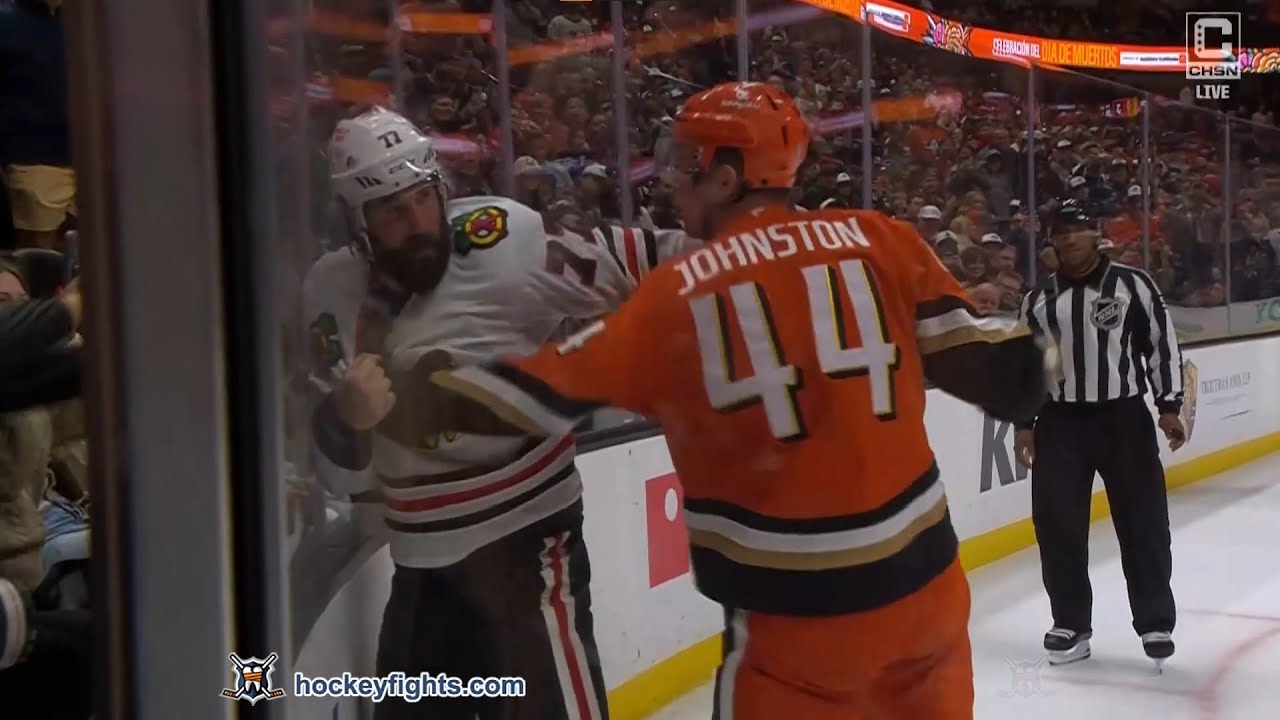 Pat Maroon vs Ross Johnston Nov 03, 2024