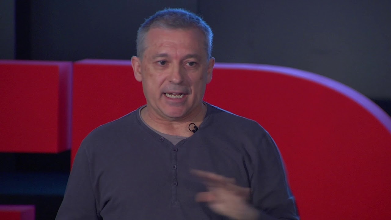 El Futuro del Pasado - Luis Enrique López Bascuas / TEDxUCM | Luis Enrique López Bascuas | TEDxUCM