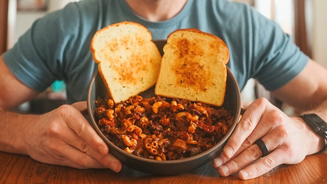 This High Protein Chili Macaroni & Cheese Makes Weight Loss EASY