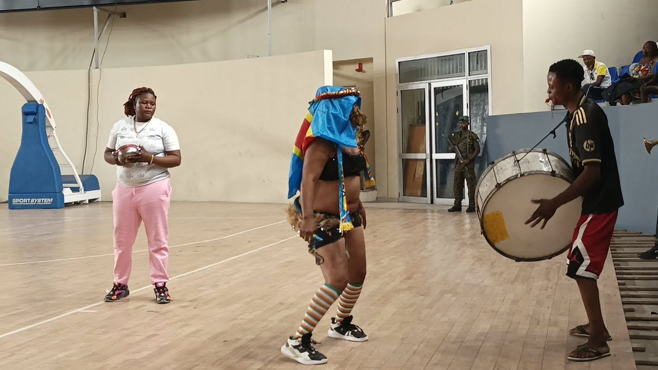 SHAKIRA VS LIDOUSU