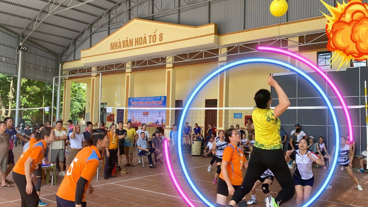 🔥 NỮ HOÀNG TẠI CÁC GIẢI HỘI LÀNG MIỀN BẮC … VŨ MAI PHƯƠNG 1 MÌNH CÂN CÁC CHÂN DÀI NÚI CHÚC
