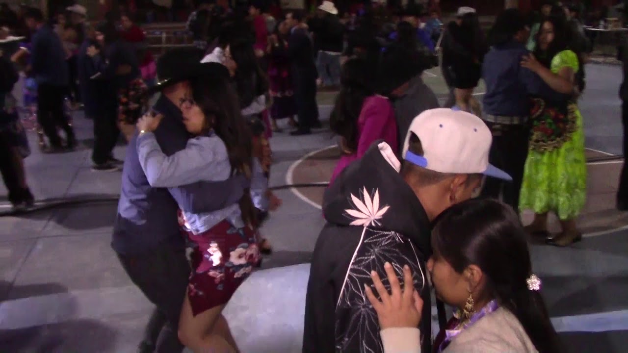 BAILE CON LOS ERRANTES EN SAN MARCOS TLAPAZOLA TLACOLULA OAXACA MEXICO