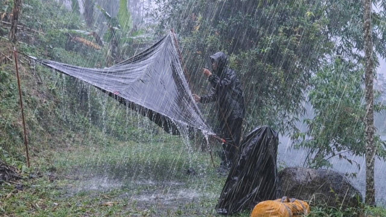 Very Heavy Rain‼️Camping in Heavy Rain NEAR LAKE 🌧 Heavy Rain for Deep Sleep or Relaxing [ASMR Rain]