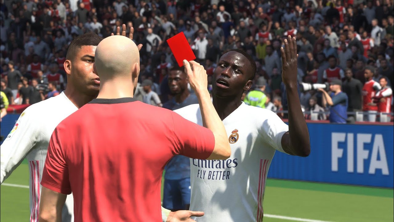 FIFA 21 PS5 - controversial straight red card