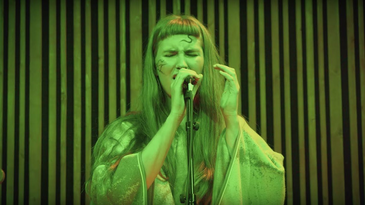 Synne Sanden - DRAINED (Live)
