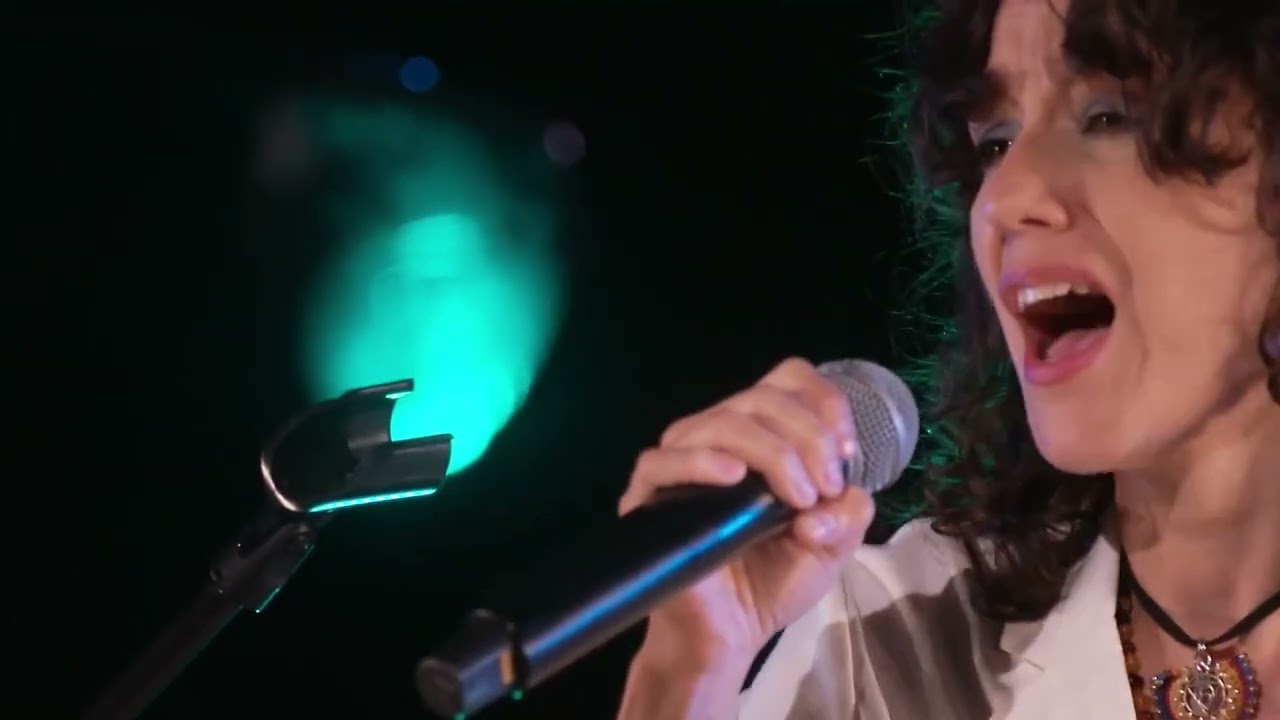 Daniela Herrero - Blues de la niña | Vivo - CCK