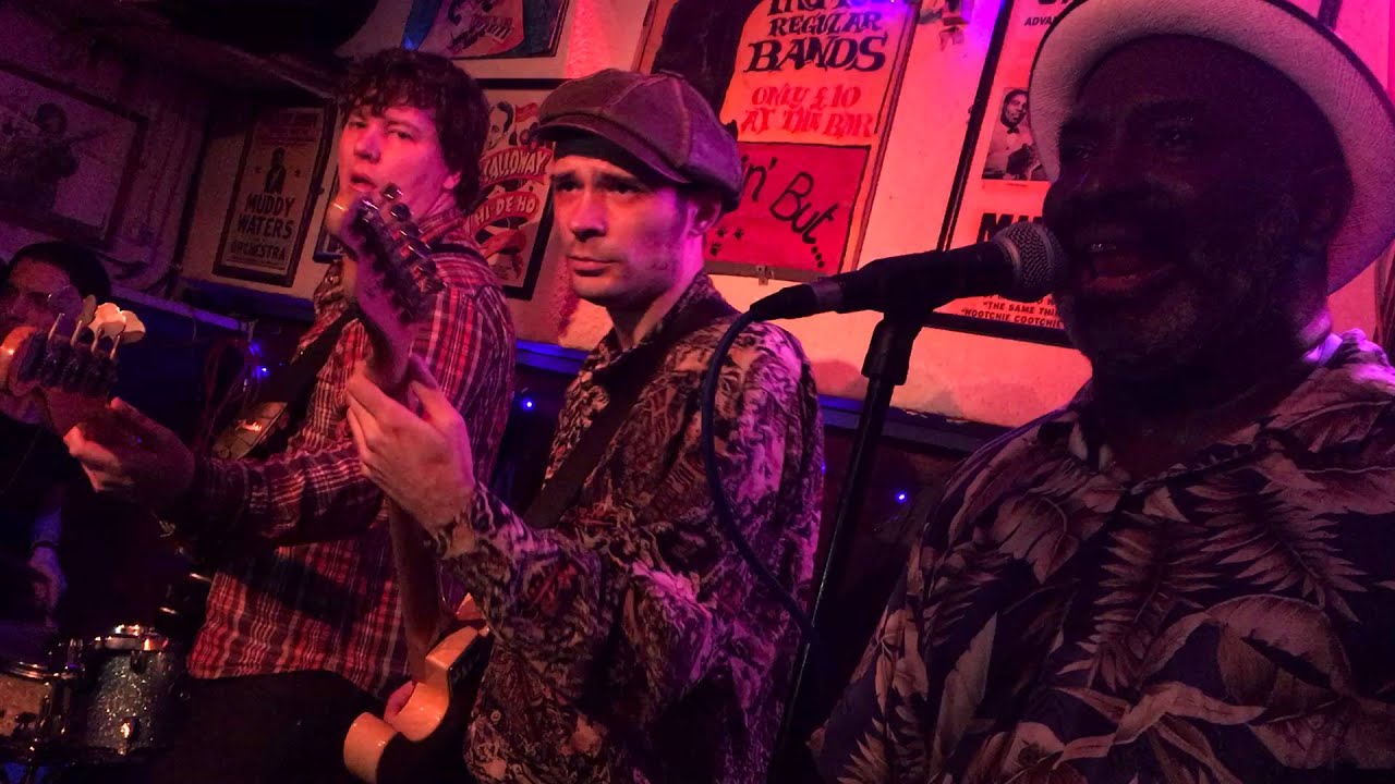 Dust Me Down Blues Band - Funk Medley Cheap Sunglasses/Alien (Hold On To Your Dreams)