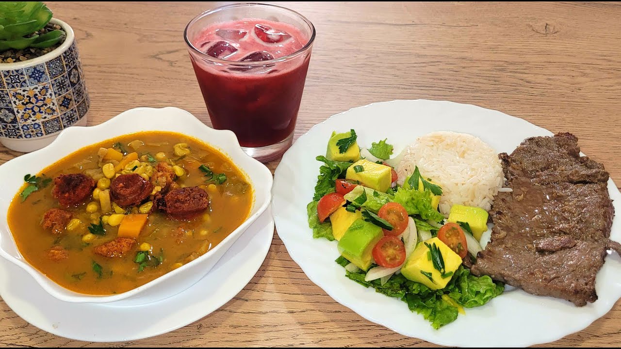 ♨️🇪🇨SOPA DE FREJOL TUMBES🥘 ENSALADA DE AGUACATE 🥗🥑Y CARNE FRITA🥩, JUGO DE MORA🍇