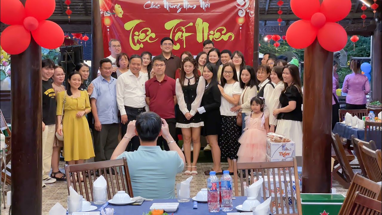 Tiec Tat Nien Khoa Duoc 2026