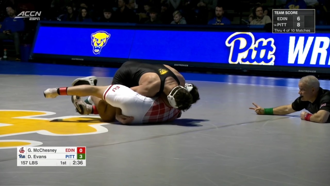 157lbs Dylan Evans (Pitt) vs Garrett McChesney (Edinboro)
