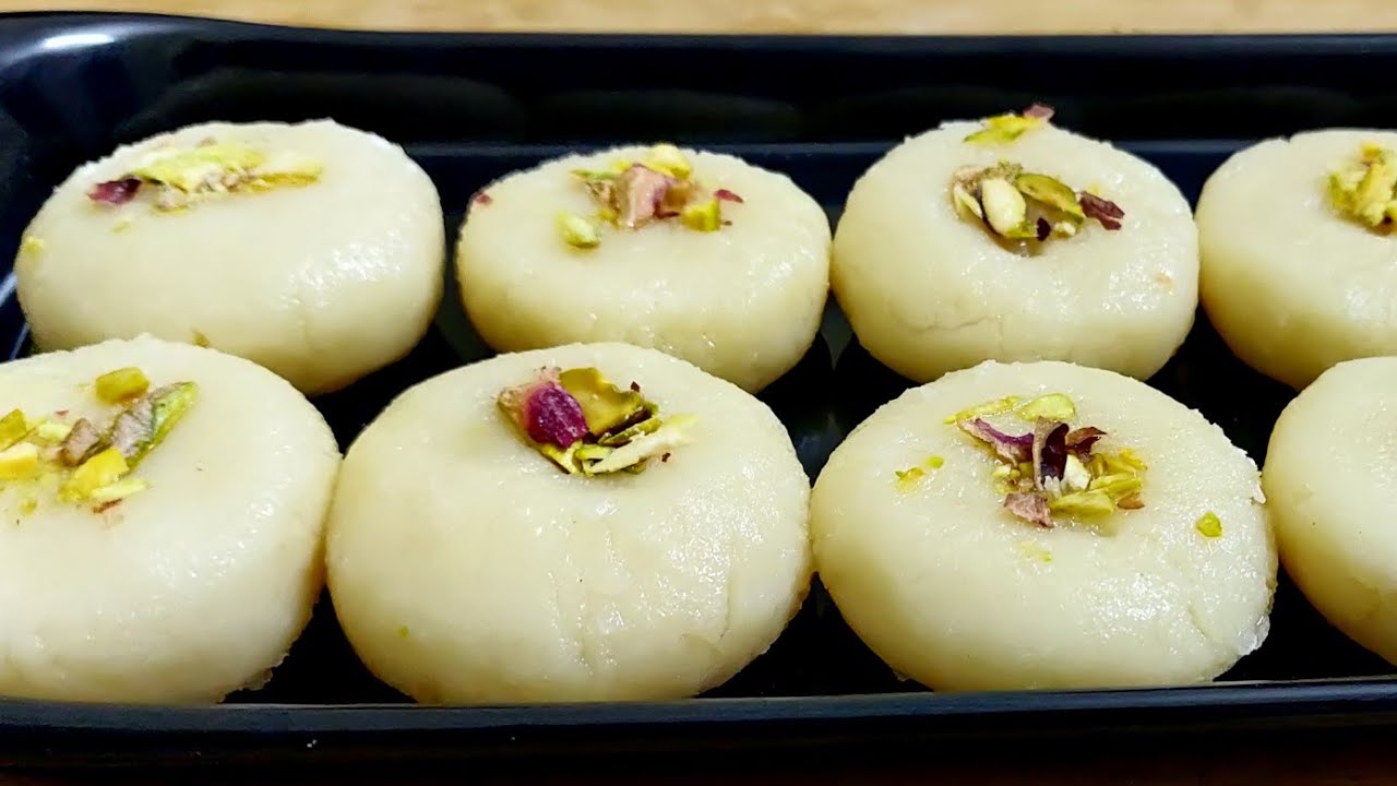 चावल के आटे से बनी ऐसी मिठाई जिसे देखकर आप कहेंगे पहले क्यों नहीं बताई। Rice Flour Sweet |