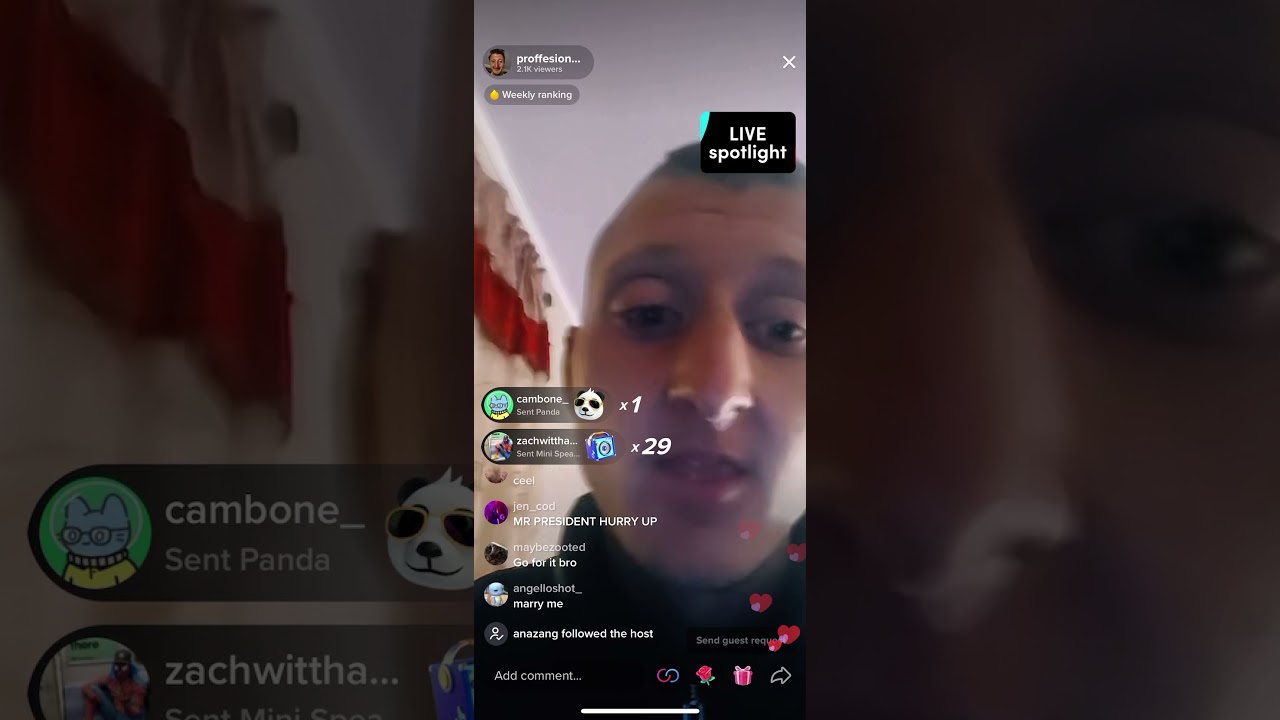Daniel Larson sings roaring thunder on tiktok live