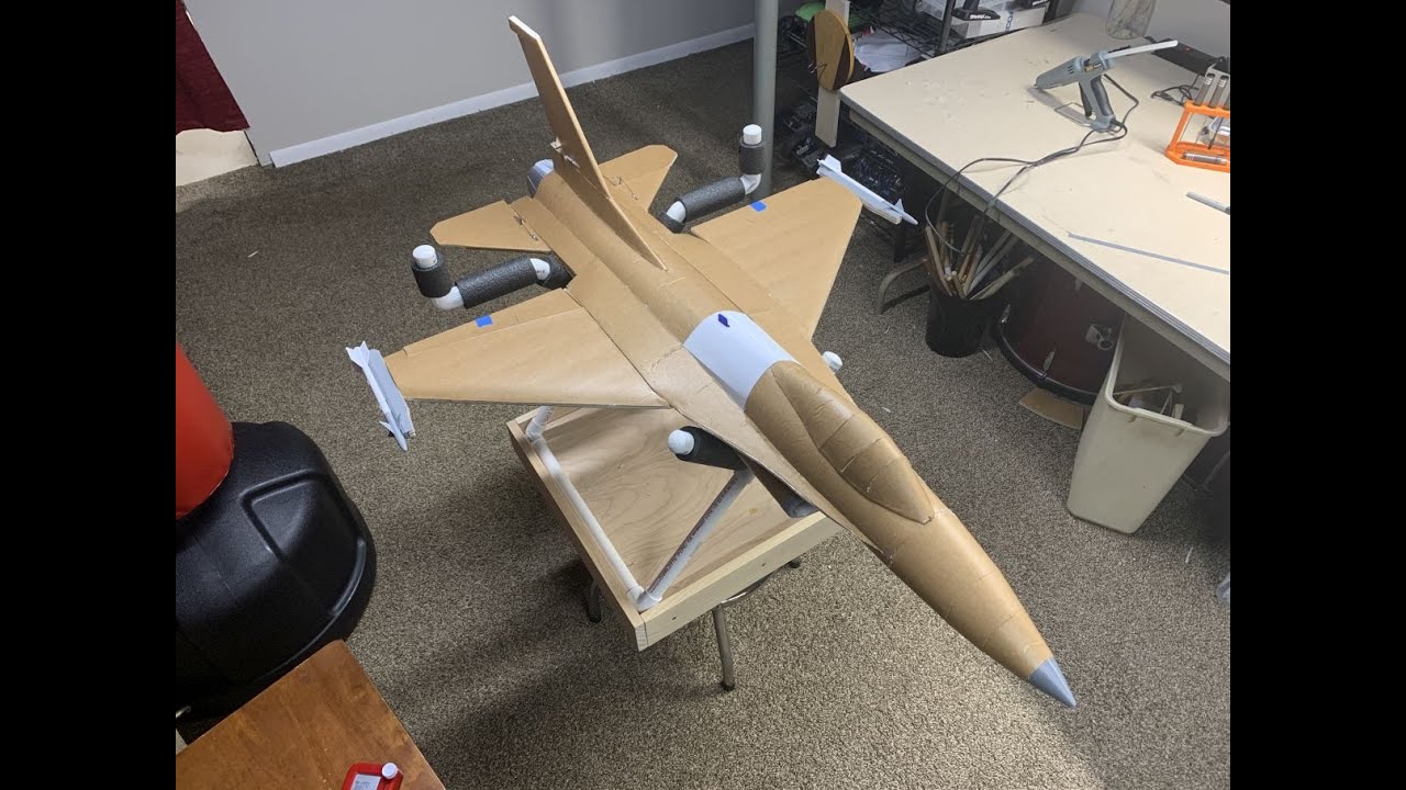 Flite Test F16 Maiden (Only 25% of the plane landed)