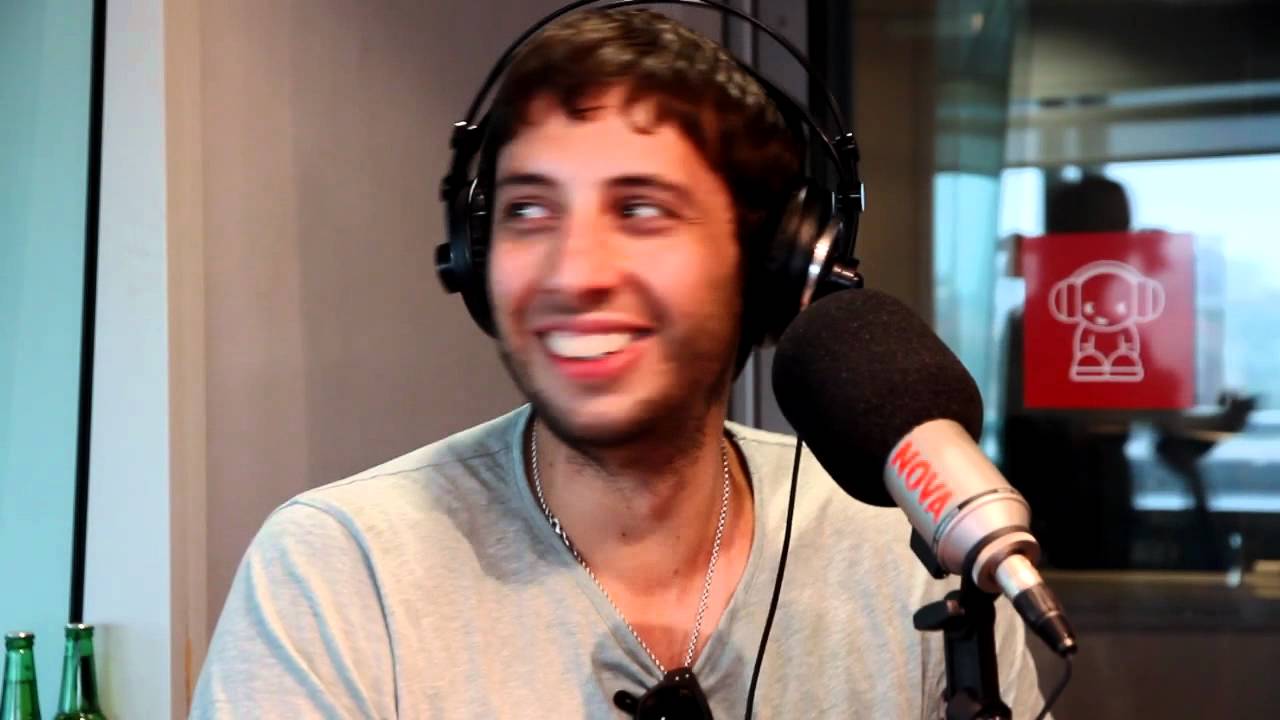 Example loves Nandos
