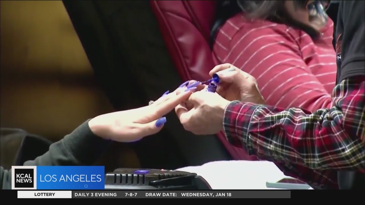 New study suggests UV lights at nail salons could cause cancer