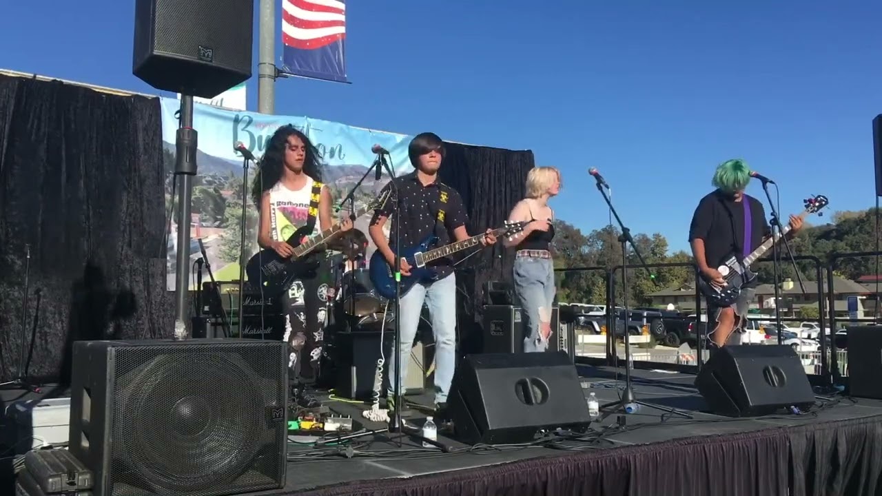 Master of Puppets - (1st Place Win Battle of the Bands)