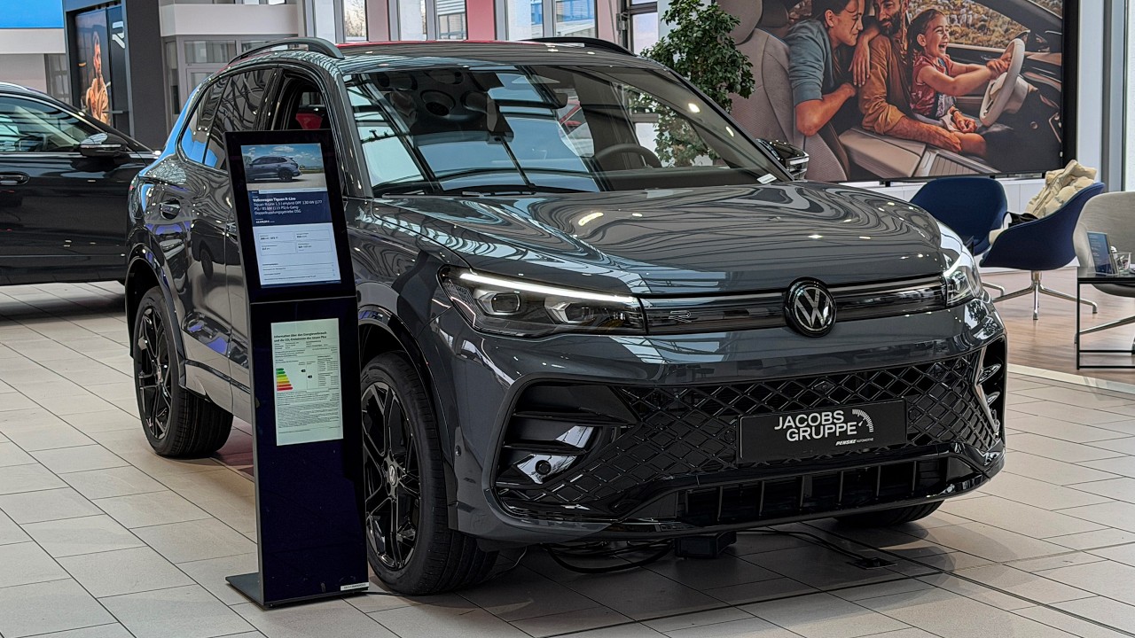 2026 VW Tiguan R-Line Interior & Exterior 4K