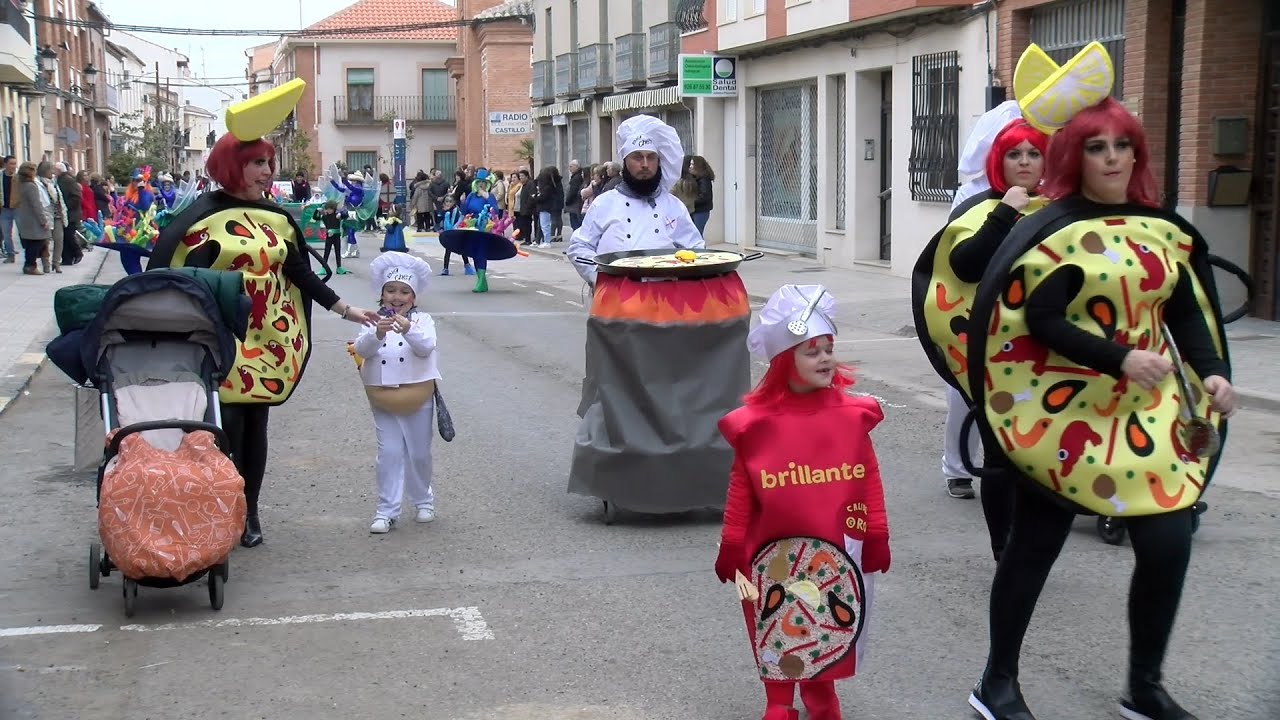 Desfile de comparsas Carnaval 2023 en Calzada de Calatrava