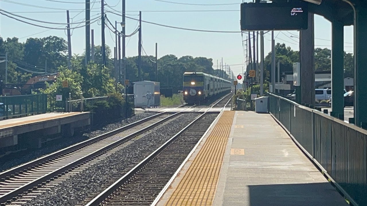 LIRR HD60fps: August Friday Evening Rush Hour @Sayville feat. Spaghetti with a side of Cannonballs
