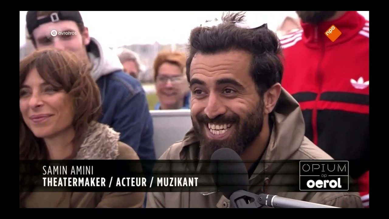 Saman Amini (Black Sheep Can Fly) over Samenloop van Omstandigheden en A Seat At The Table