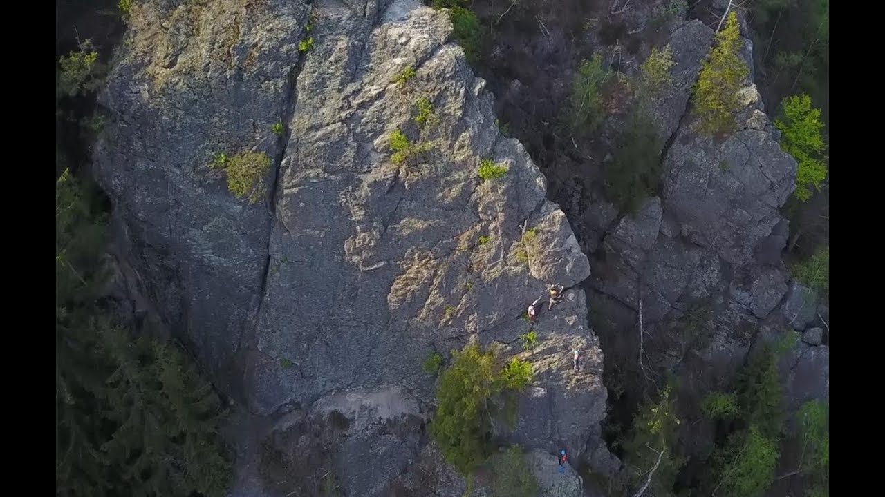 Výstup na via ferratu Vodní brána - via ferrata climb drone view HD