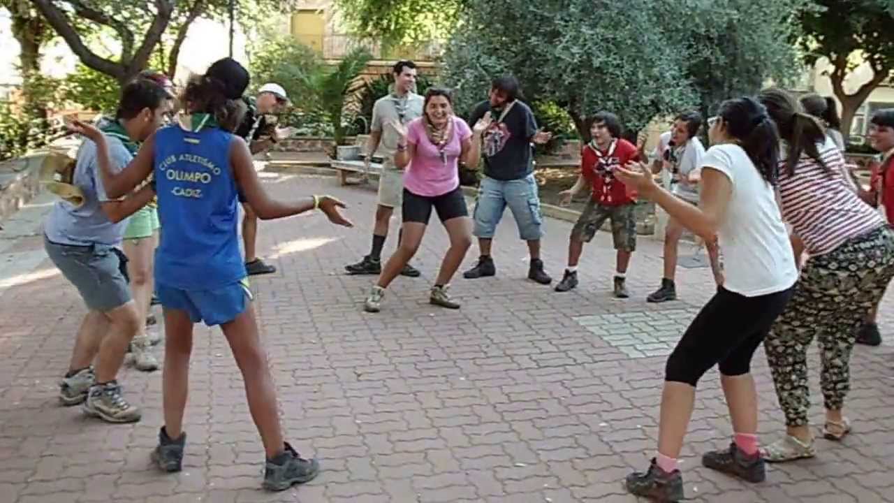 Danza scout : En la selva me encontré