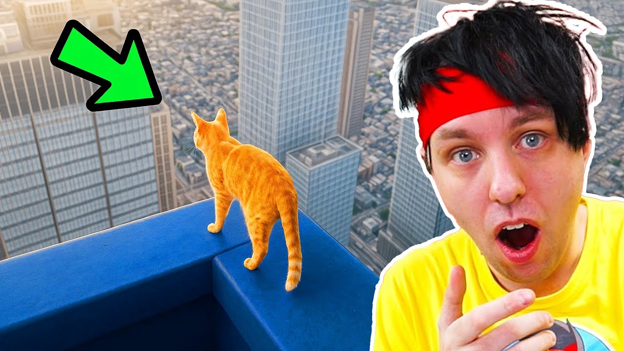 RÄDDAR EN KATT FRÅN ETT HUSTAK
