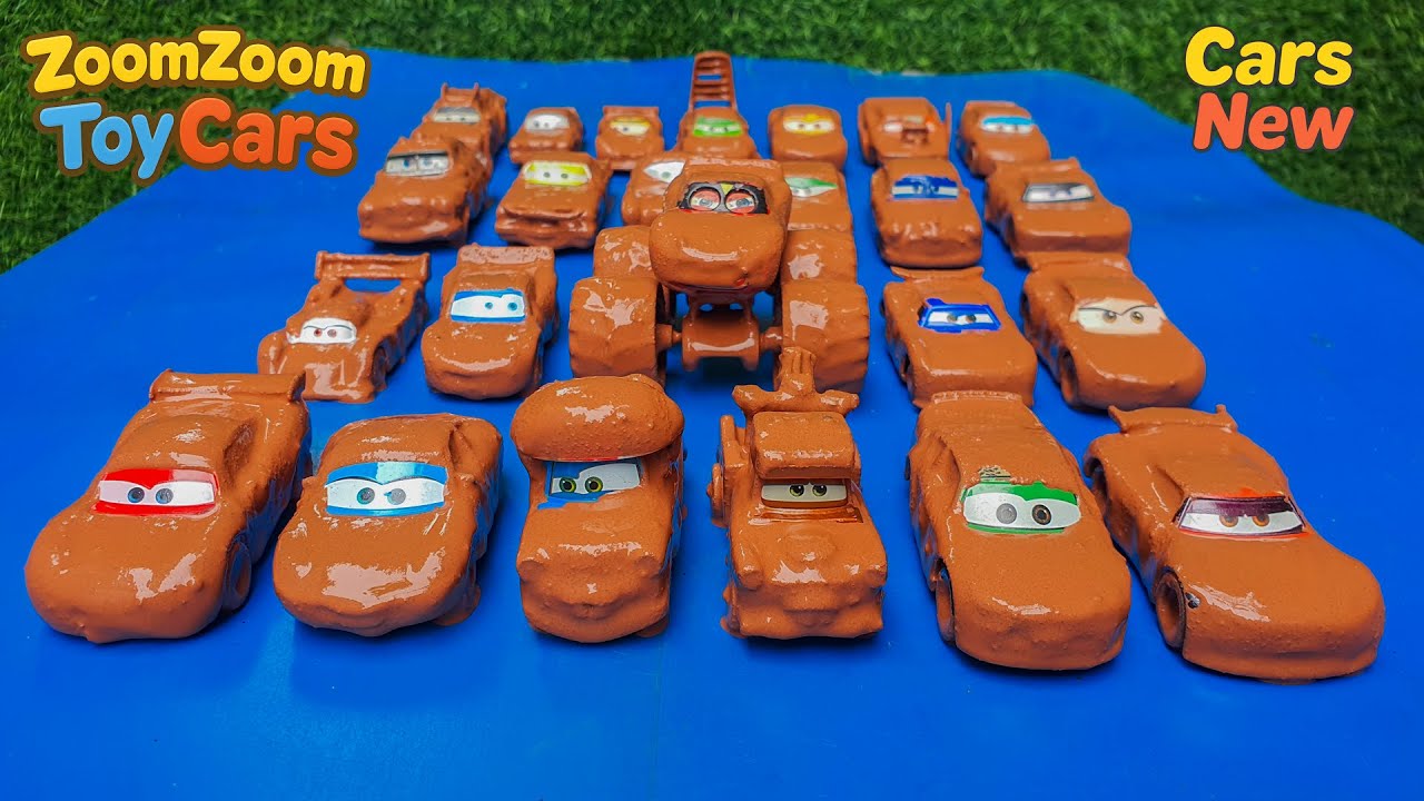 Clean up muddy minicars & disney pixar car convoys! Play in the garden